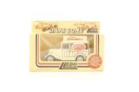 DG07006 Ford Model A Woody Wagon Della Belgian Chocolates