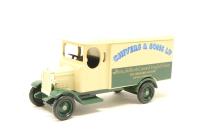 DG43001 1931 Morris van 'Chivers Jams'