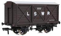 LSWR 10t Ventilated van in LSWR brown - 11111
