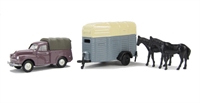 EM76520 Morris Minor Pick-up and single-axle horsebox with 2 horses