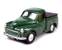 EM76633 Morris Minor Pick-up in green with tonneau cover