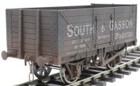 7 plank open wagon "South and Gasson, Brighton" - weathered - "Gaugemaster Collection"