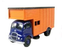 GW-X10 Guy Warrior horsebox with blue cab