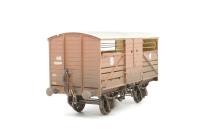 KB865 10 Ton Cattle Van 53641 in SR Brown Weathered - Built from unknown kit