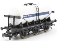 6 wheel milk tank wagon United Dairies