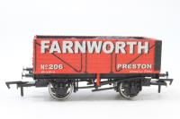 LY020 7 plank open wagon 206 Farnworth