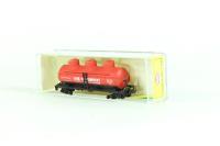 MP3419 Tank car in Lion oil red