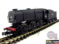 Class Q1 0-6-0 33004 in BR black with late crest