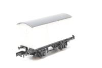 NR10 12T single vent van - unlettered