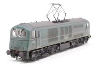 Class 71 E5019 in BR green with red stripe (Weathered) - Special edition of 150 Kernow Model Centre