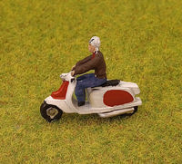 PDZ105 OO Gauge LAMBRETTA 2 TONE COLOUR