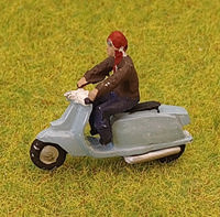 PDZ106 OO Gauge LAMBRETTA SOLID COLOUR