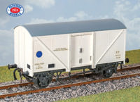 PS102 12T BR Insulted Fish Van in BR Express Parcels livery PS102 12T BR Insulted Fish Van in BR Express Parcels livery