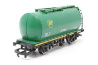 R1002-60194 TTA Tank Wagon 'BP' 60194 - Split From Set