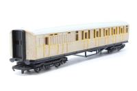R1019-4237 LNER teak coach 4237- split from set