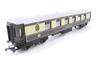Pullman parlour car in umber and cream - "Lucille" - Split from set