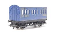 4 wheel 1st/3rd composite coach in blue - 12