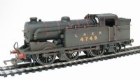 Class N2 0-6-2 4744 tank loco in LNER lined black (weathered)