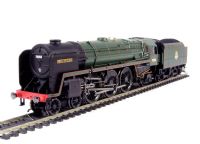 Class 7P6F 4-6-2 Britannia 70050 "Firth of Clyde" in BR Green with early emblem