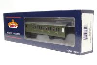 R3302-4061 Maunsell coach 4061 in Unlined Olive Green - Split from set
