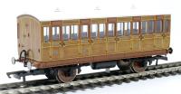 4 wheel 3rd 1636 in GNR lined teak - with interior lights