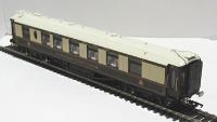 Wood sided Pullman 3rd class kitchen car "Car 166" - working table lamps