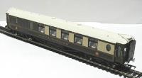 Pullman 3rd class brake (matchboard sides) in umber and cream - "Car 161" - working table lamps