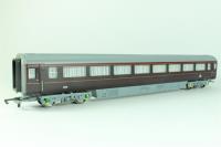 Mk 3 Royal Train household coach 2919 in Royal claret (from Royal Train pack)