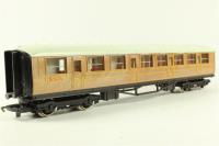 Gresley Composite in LNER Teak 22357