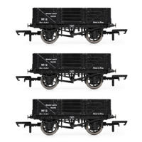 R60190x3 Set of 3 Brookes Limited Black 4 Plank Wagons