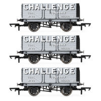 R60193x3 Set of 3 Challenge Coal Company 7 Plank Wagons