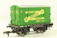 SR Conflat in grey 39150 with green container