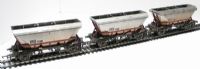 MGR HBA hopper wagon with canopy with EWS maroon cradle - 368301, 368302 & 368303 - weathered - Pack of 3
