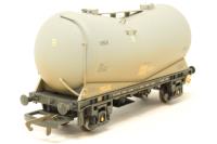 PCA Presflo tank wagon  BCC 10809 in grey (weathered) - separated from pack