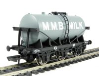 6 wheel milk tanker - 'Milk Marketing Board'