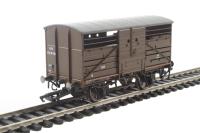 10 ton Bulleid cattle wagon in Southern Railway brown - 52478