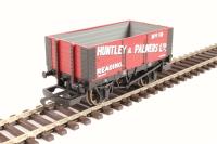 R6814 Six plank open wagon "Huntley and Palmers Ltd, Reading"