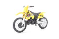 RM250 Suzuki RM250 yellow and black