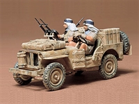 35033 British SAS (Special Air Service) Jeep with 2 figures in desert uniform