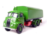 TT-X7 Thorneycroft 6-wheel tanker in green