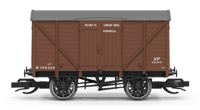 TT6043 BR Vent Van Cadbury B755320