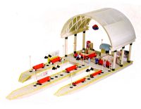 UE301 "Underground Ernie" International Station includes Mayor and 3 visitors.