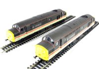 Class 37/5 twin pack 37505 & 37685 in Intercity livery. Both locos powered.