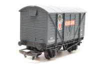 W5010-545533 12T Ventilated Van B545533 - 'Robertsons'
