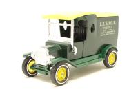 Y12Parc 1912 Ford model T van 'LB&SCR Parcels'