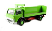 C-05 Dodge D-Series "Crafted Drinks" truck in green