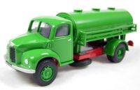 PN-02 Parrot nose tanker in green