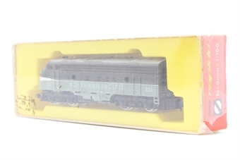FP9 EMD 211 'Northern Pacific'