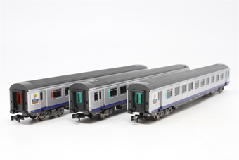 Express passenger car set TER Region Languedoc-Roussillon of the SNCF - pack of three