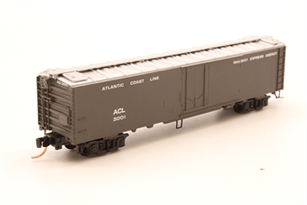 52' steel express reefer of the Atlantic Coast Line - pullman green with alum roof 3001